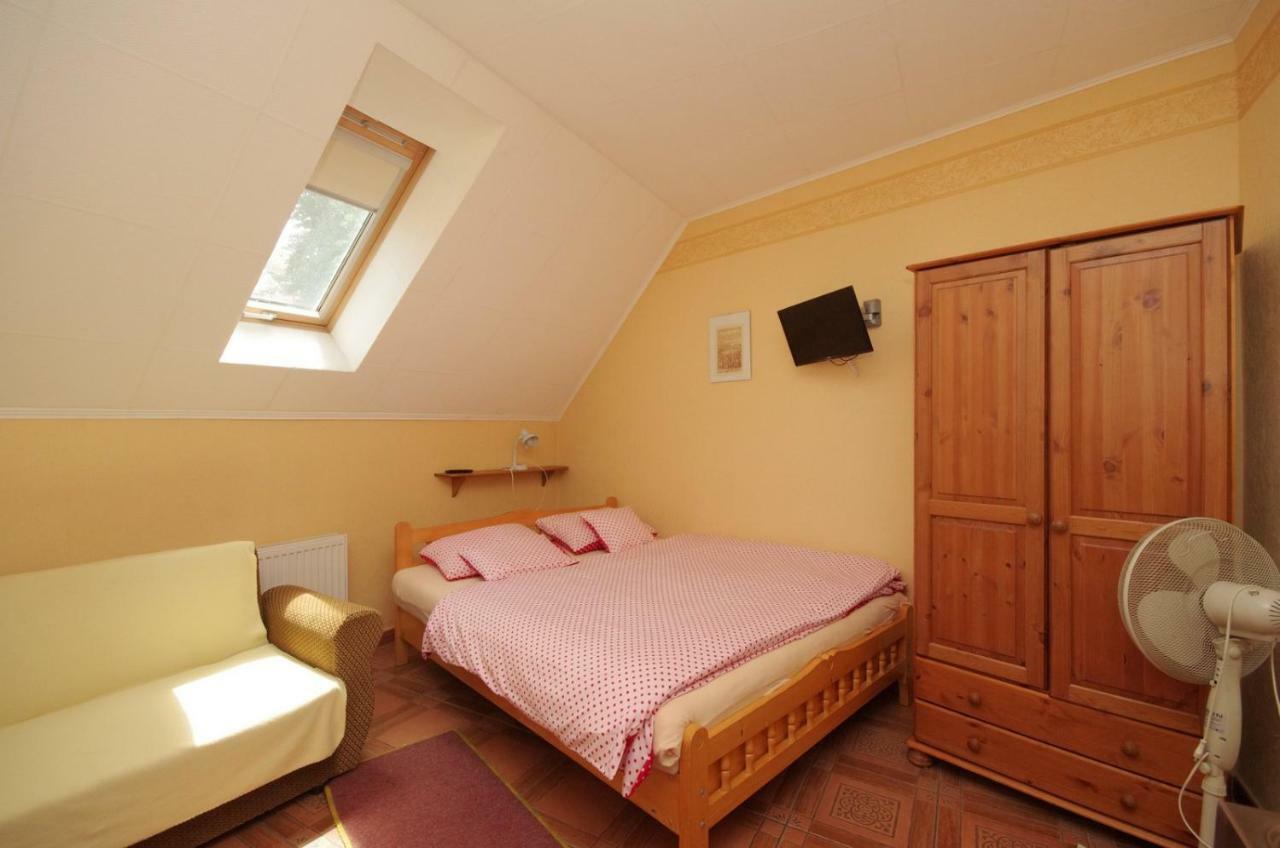 Burg Apartman Gyula Exterior photo